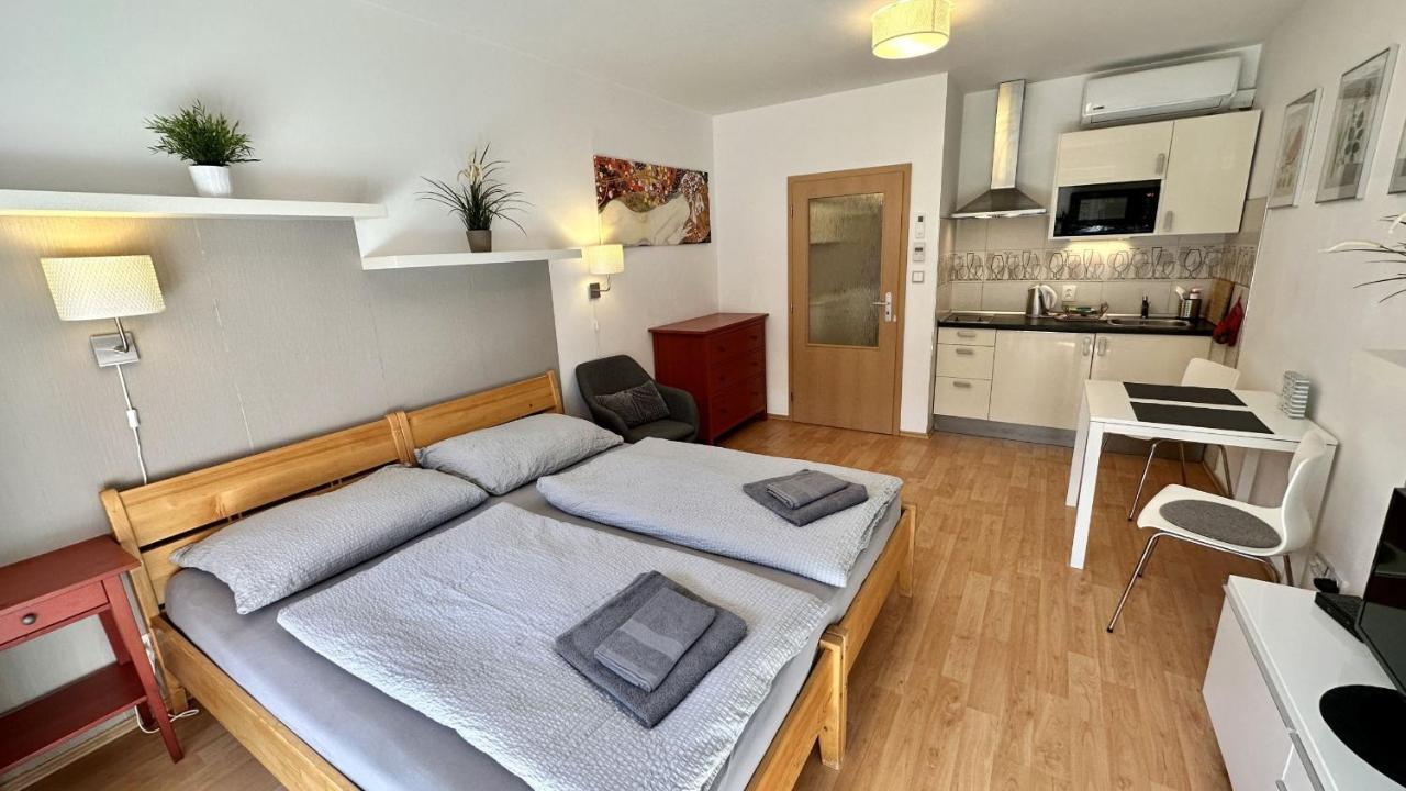 Ubytovani Trebon - Apartmany Rozmberk, Svet A Bastyr Exterior foto