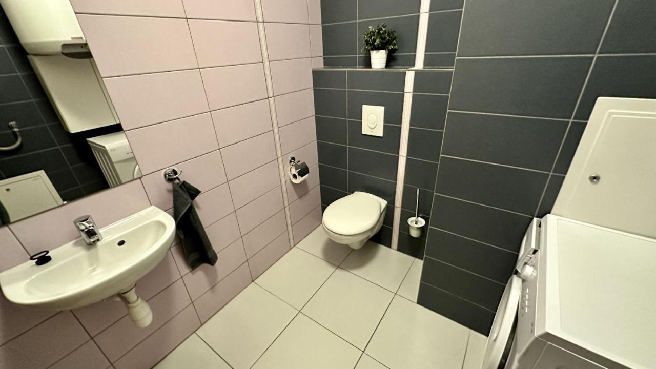 Ubytovani Trebon - Apartmany Rozmberk, Svet A Bastyr Exterior foto